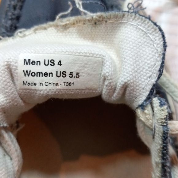 Vans Off The Wall Canvas Laced Shoe - Picture 13 of 14